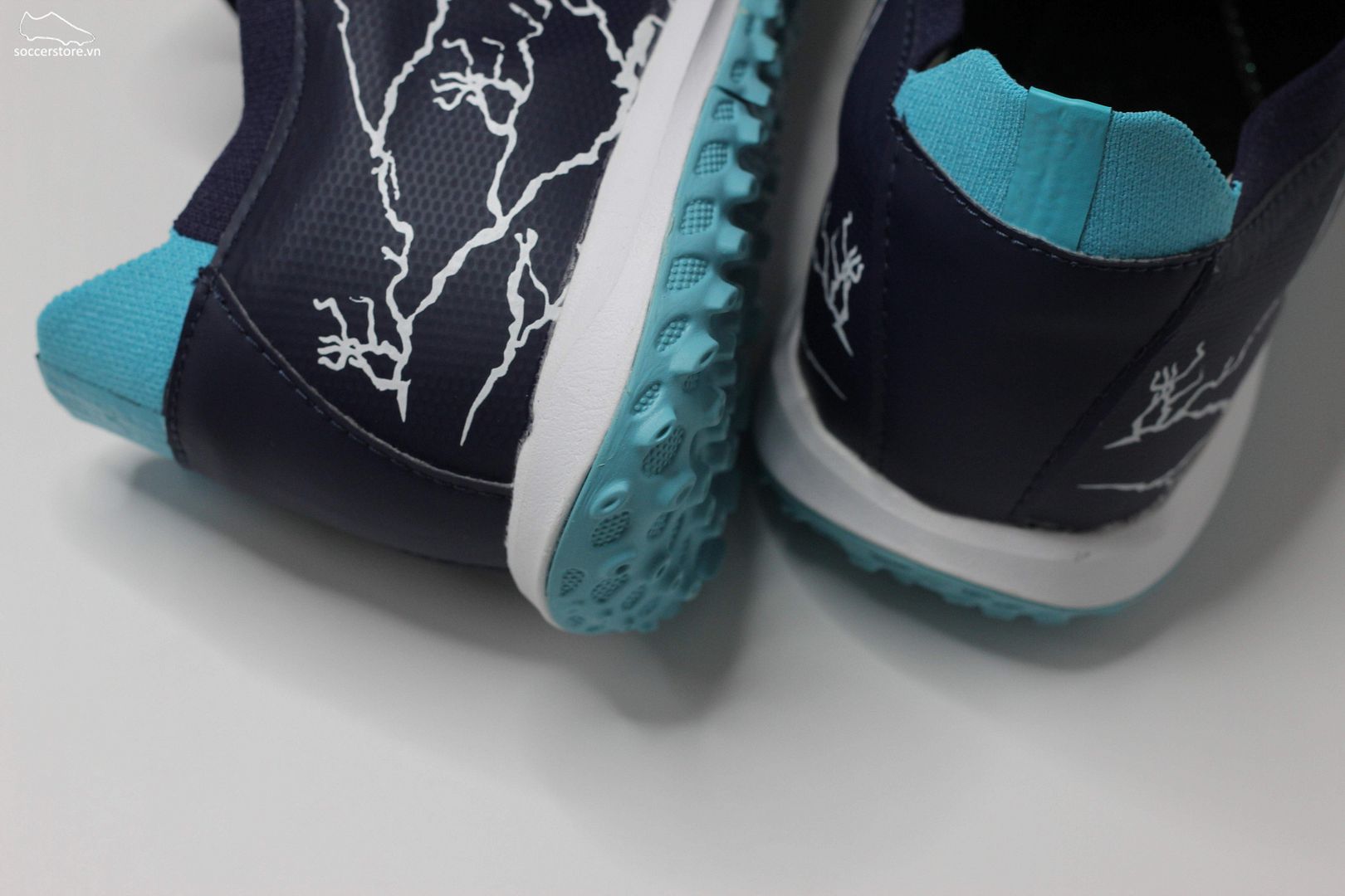 Giày bóng đá Wika Thunder màu navy