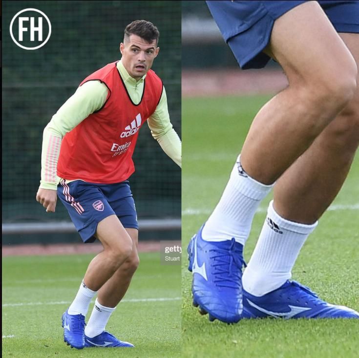 Xhaka chuyển sang đi giày Mizuno
