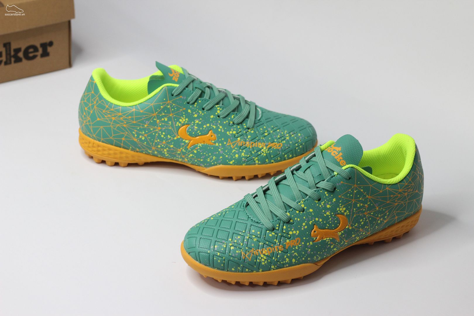 Giày bóng đá Zocker Inspire Pro TF màu xanh Olive Green/ Orange