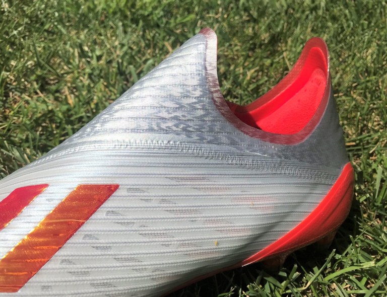Đánh giá giày Adidas X 19+