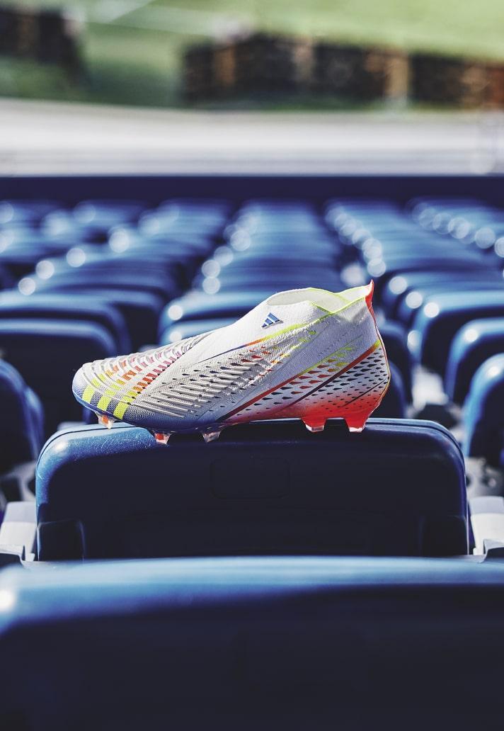Al Rihla Pack - BST Giày đá bóng Adidas hướng đến World Cup 2022