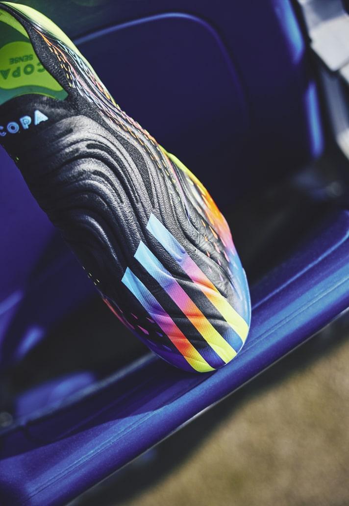Al Rihla Pack - BST Giày đá bóng Adidas hướng đến World Cup 2022