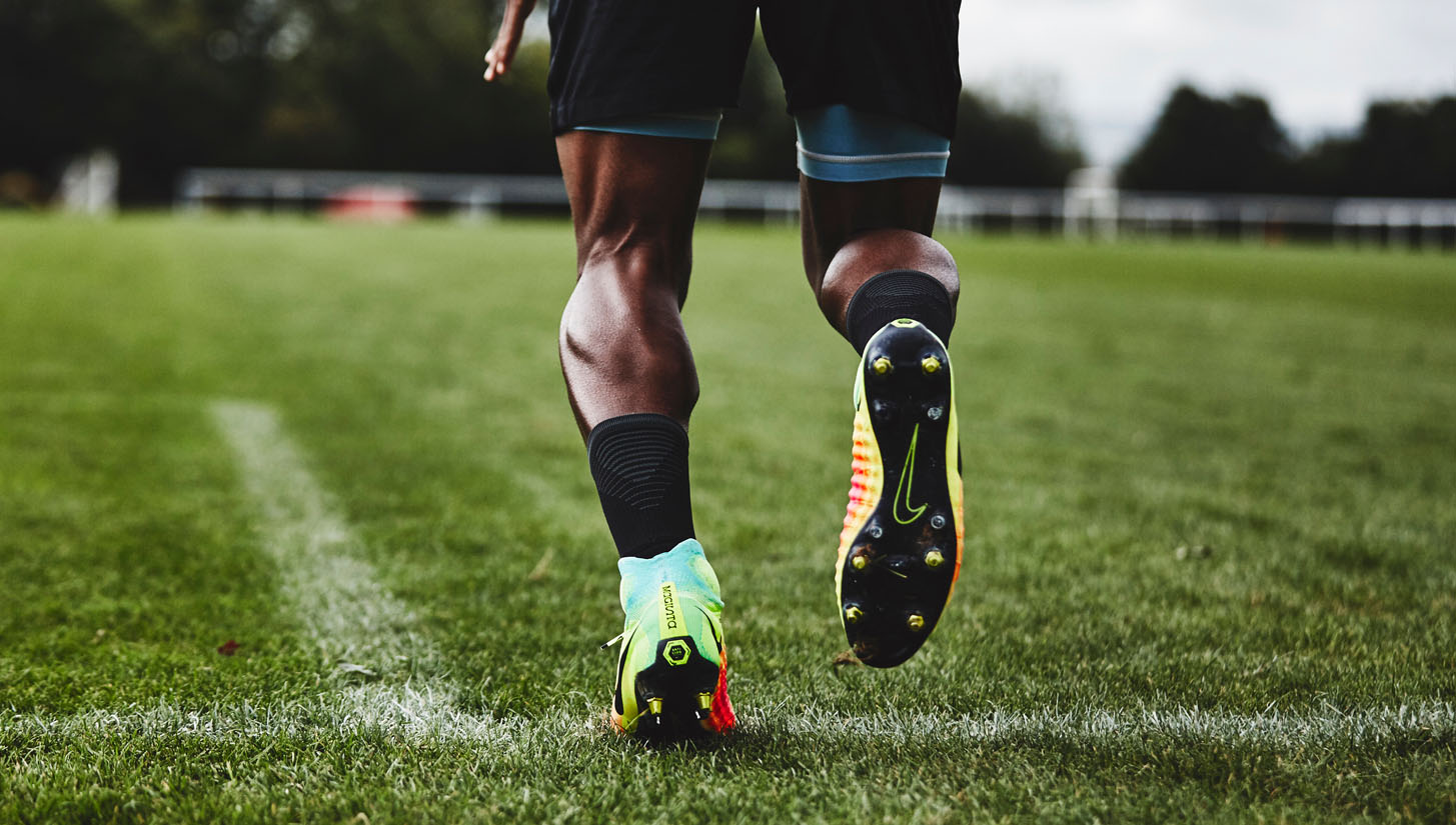 Đánh giá hệ thống đinh giày Nike Anti-clog