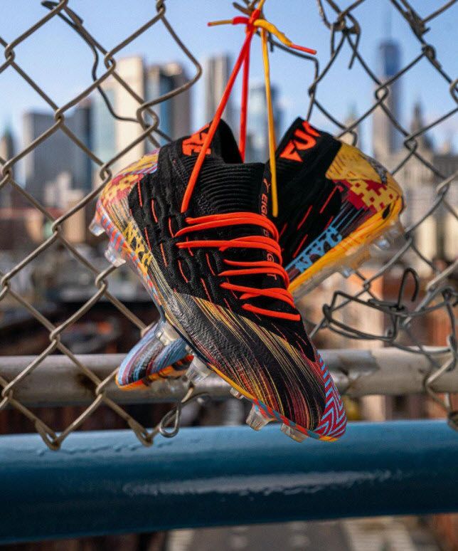 Giày bóng đá Puma x Eight by Eight New York City