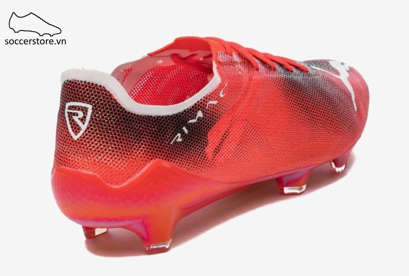giày đá bóng nhẹ nhất thế giới Puma Ultra Rimac SL 