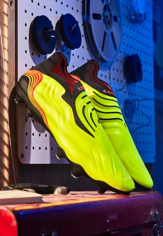 giày đá bóng Adidas Copa Sense Game Data 2022