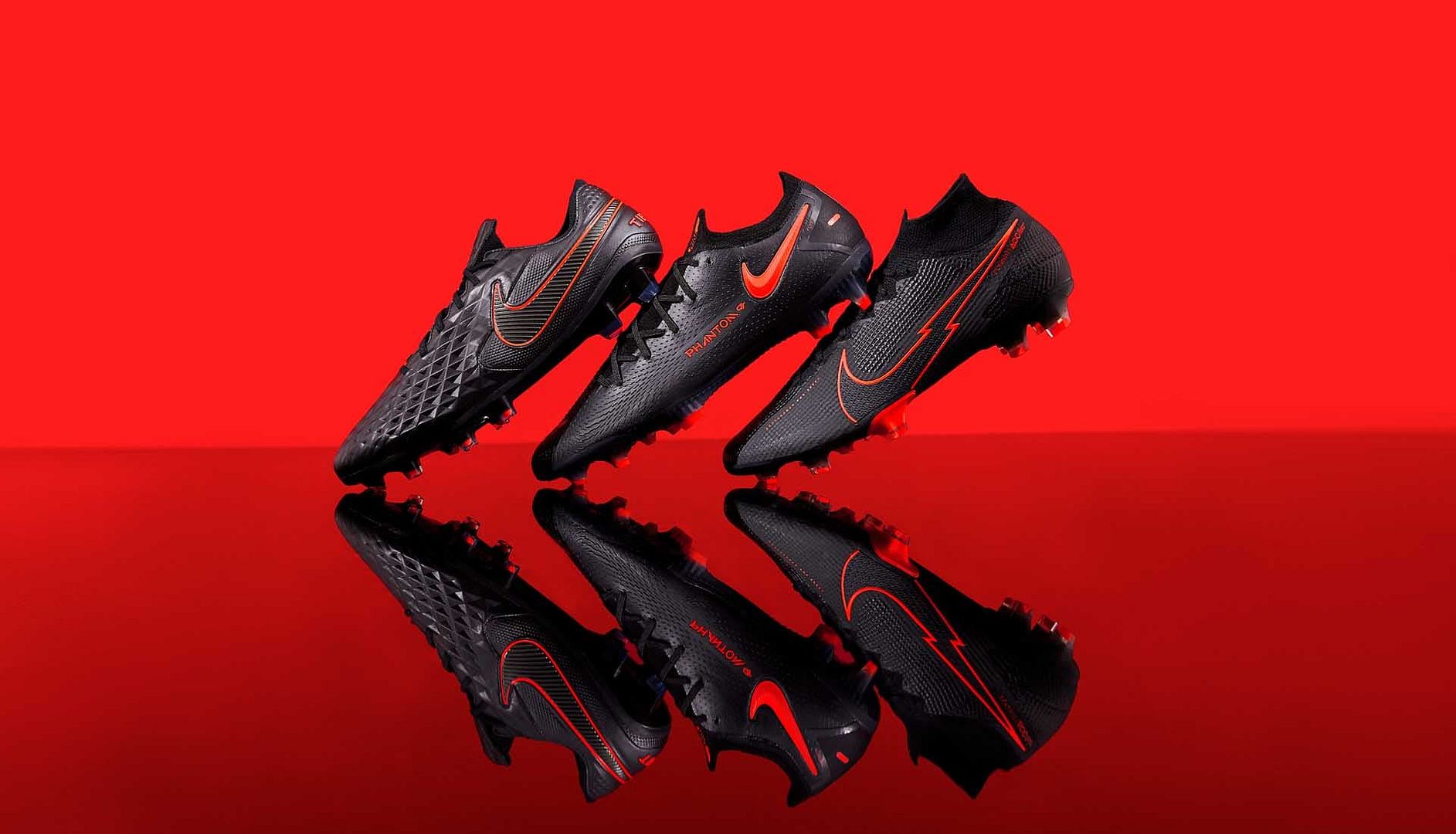 giày Nike Black x Chile Red