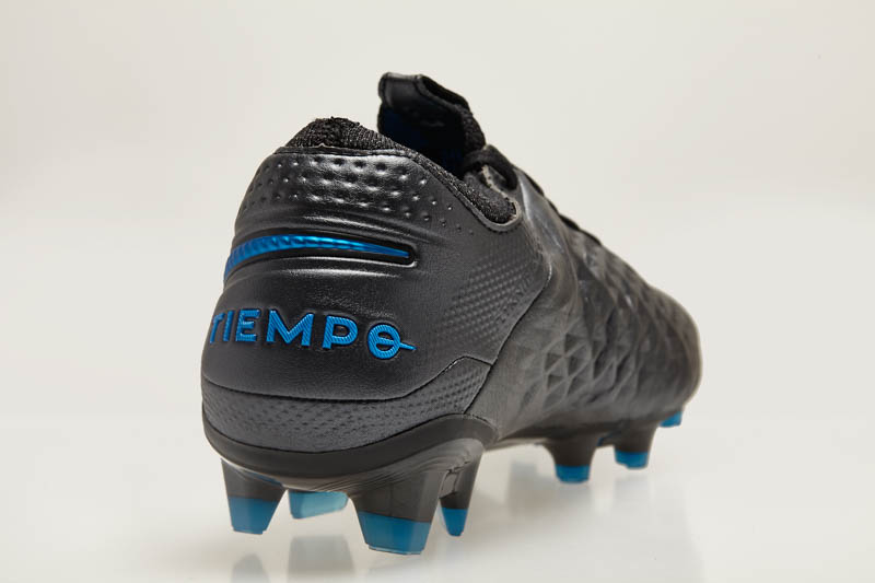 Đánh giá Nike Tiempo 8 Elite FG
