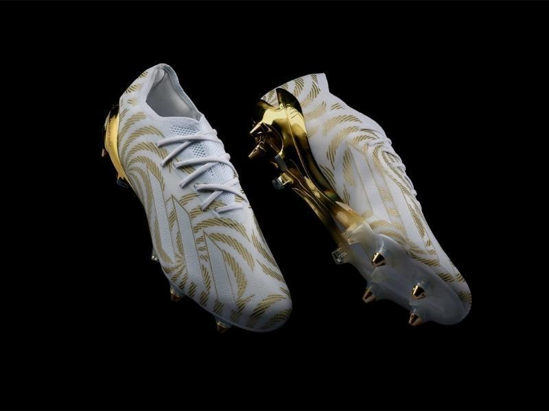 Karim Benzema nhận Quả bóng vàng Ballon D’or - Adidas cho ra mắt phiên bản giày phiên bản đặc biệt với gam màu nổi bật