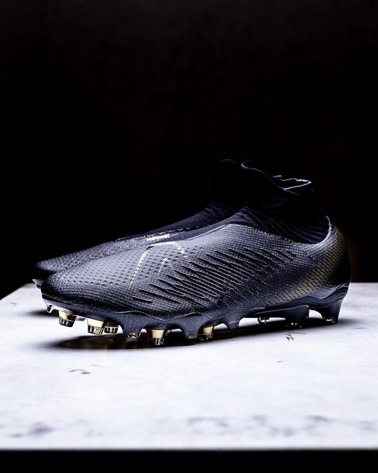 New Balance phát hành thế hệ giày mới tiếp nối - Furon và Tekela