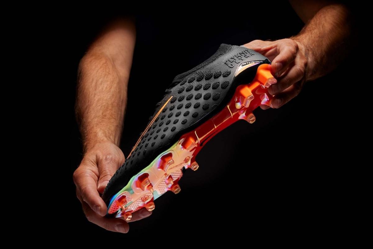 Nike ra mắt Phantom Ultra Venom