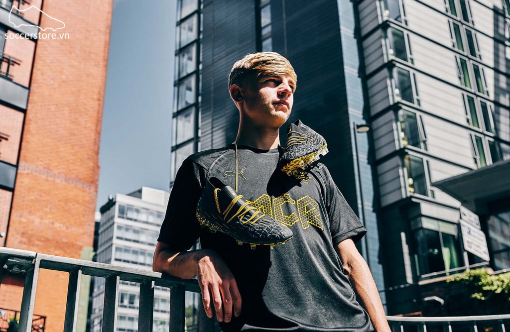 giày bóng đá Puma City pack Manchester 2020