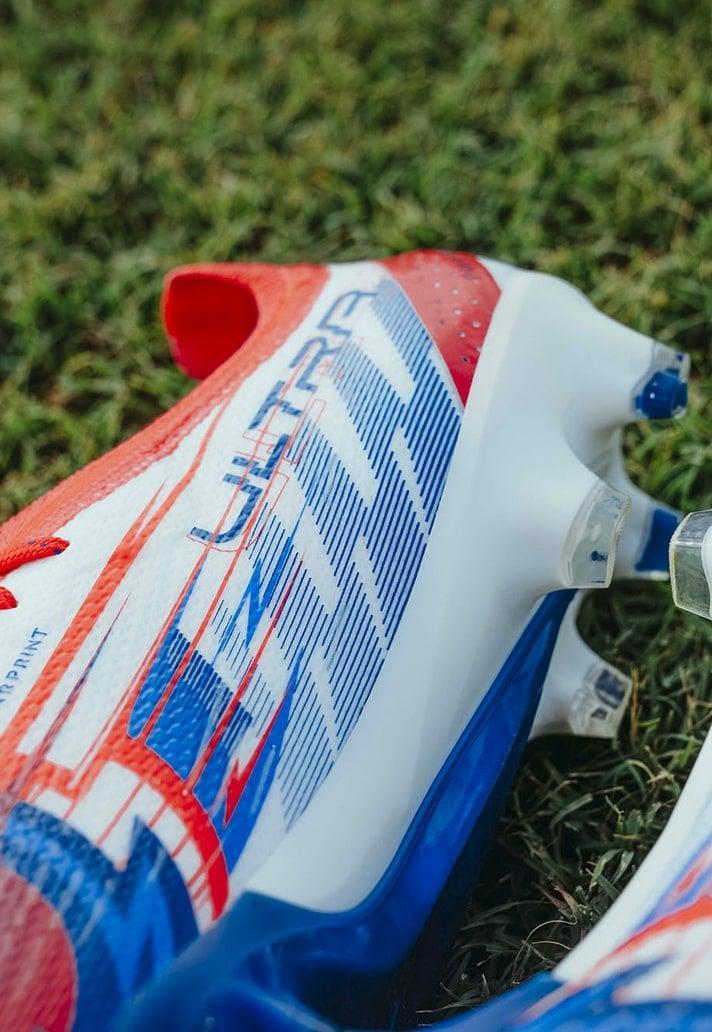 Puma Ultra Ultimate CP mẫu giày dành riêng cho Captain America