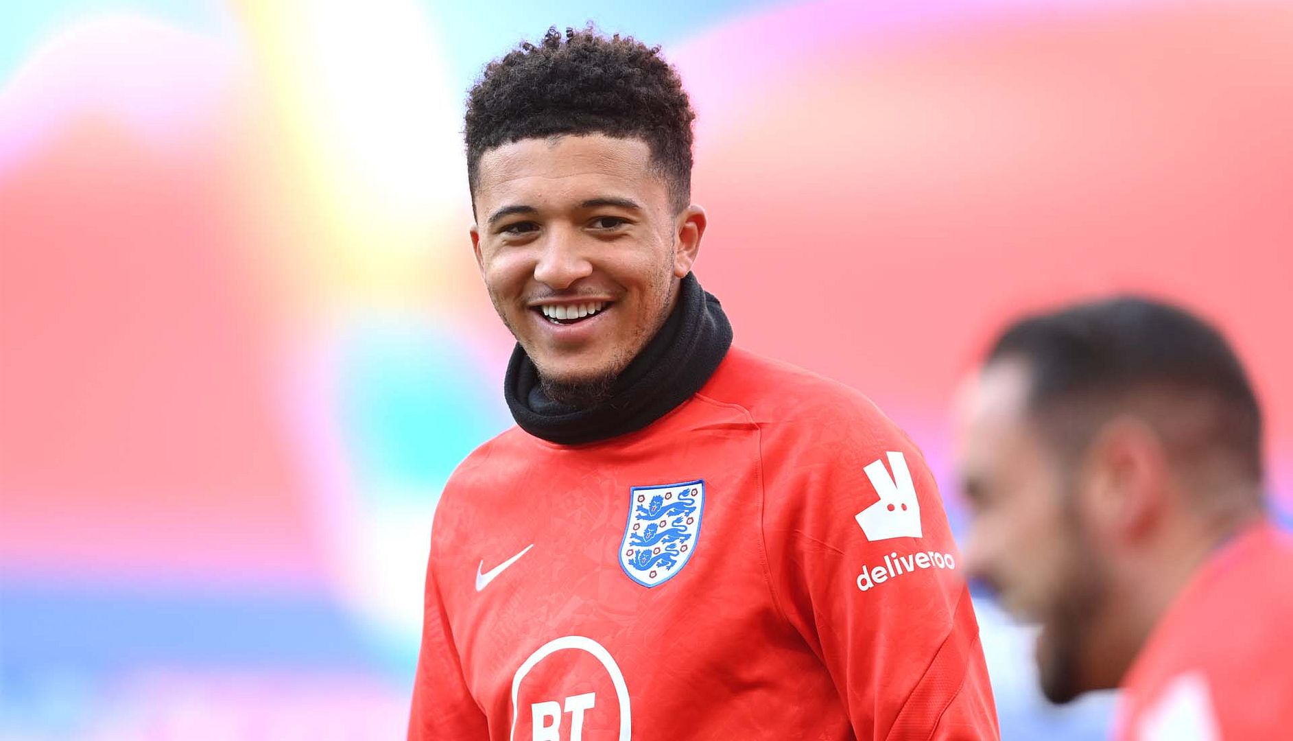 Sancho đi giày Nike Mercurial 2021