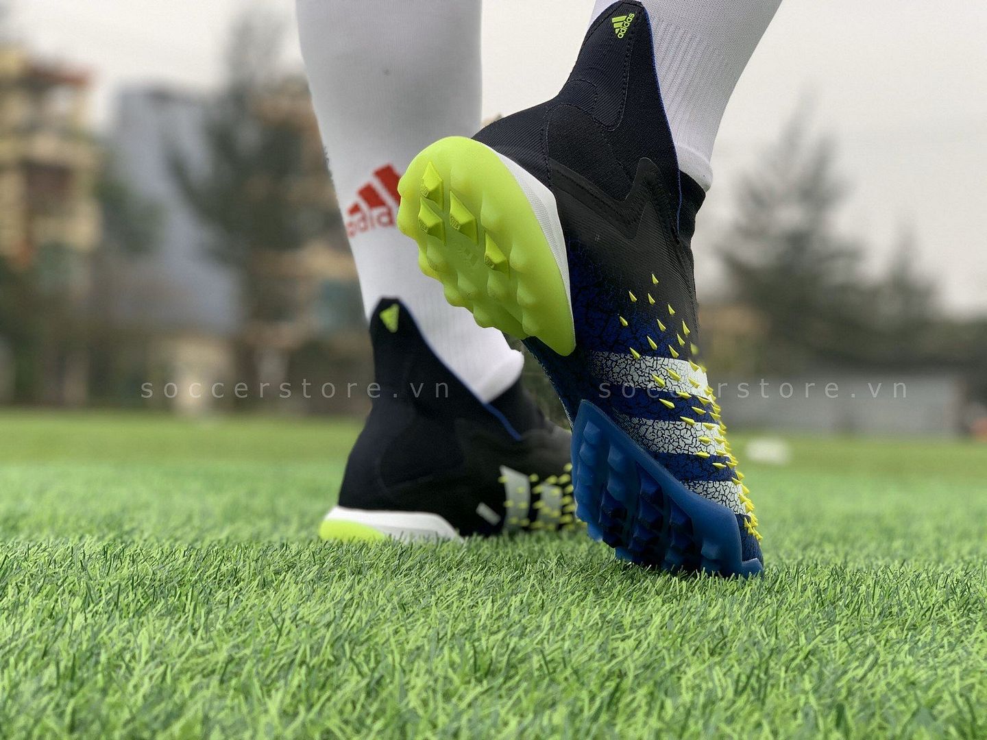 Top 4 giày đá bóng được yêu thích nhất ở Việt Nam