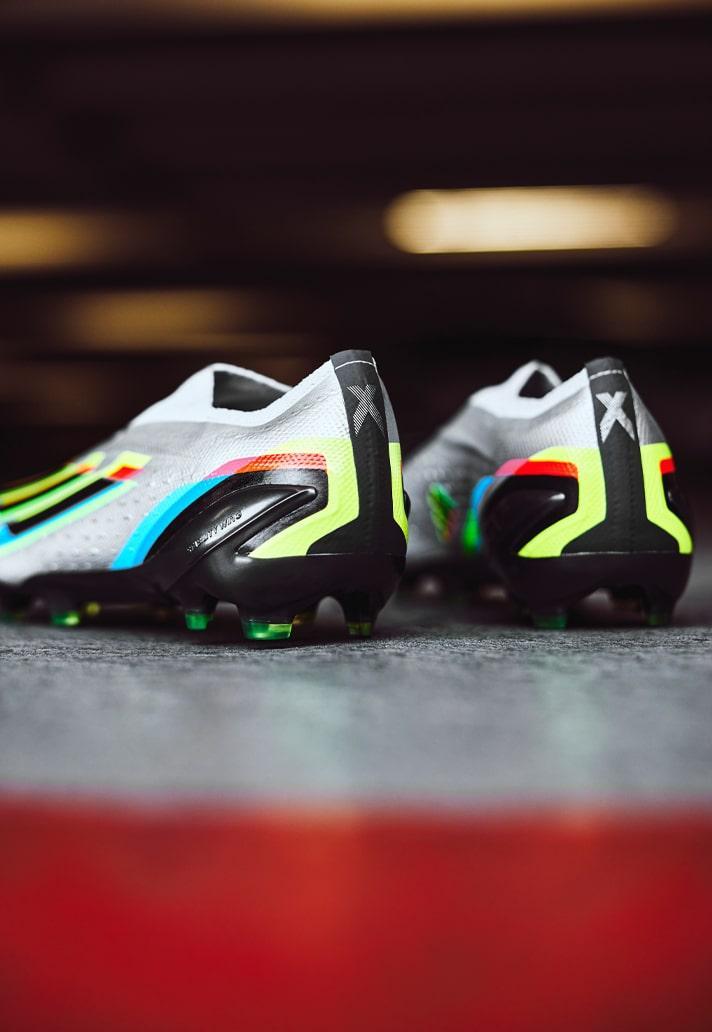 Lộ diện Adidas Predator Edge & X Speedportal mới trong BST Beyond Fast