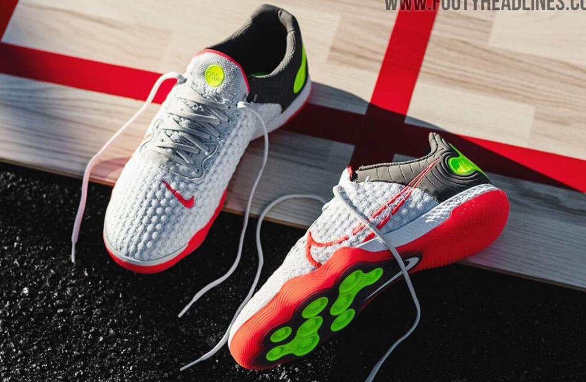 Giày futsal Nike React Gato