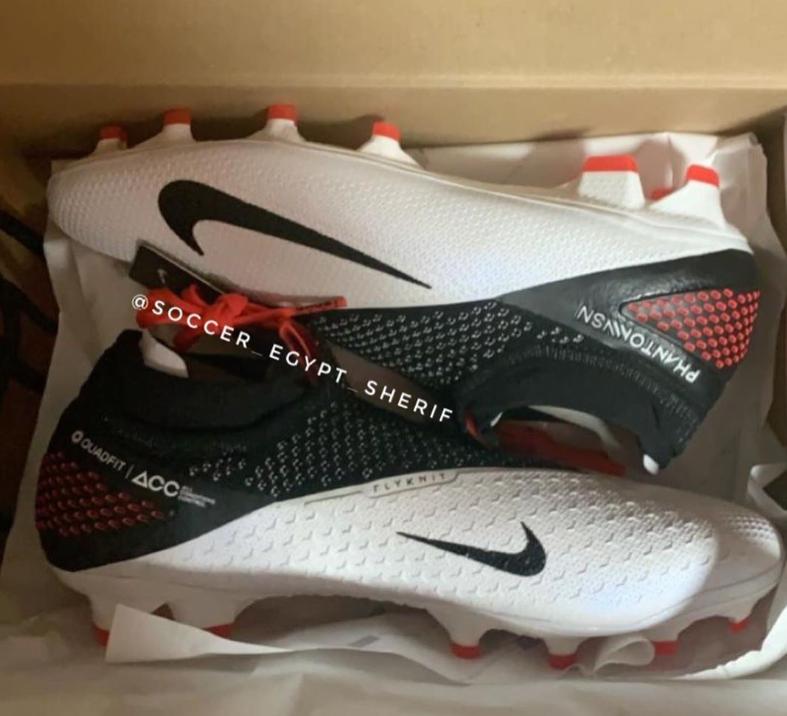 Nike Phantom VSN II 2020