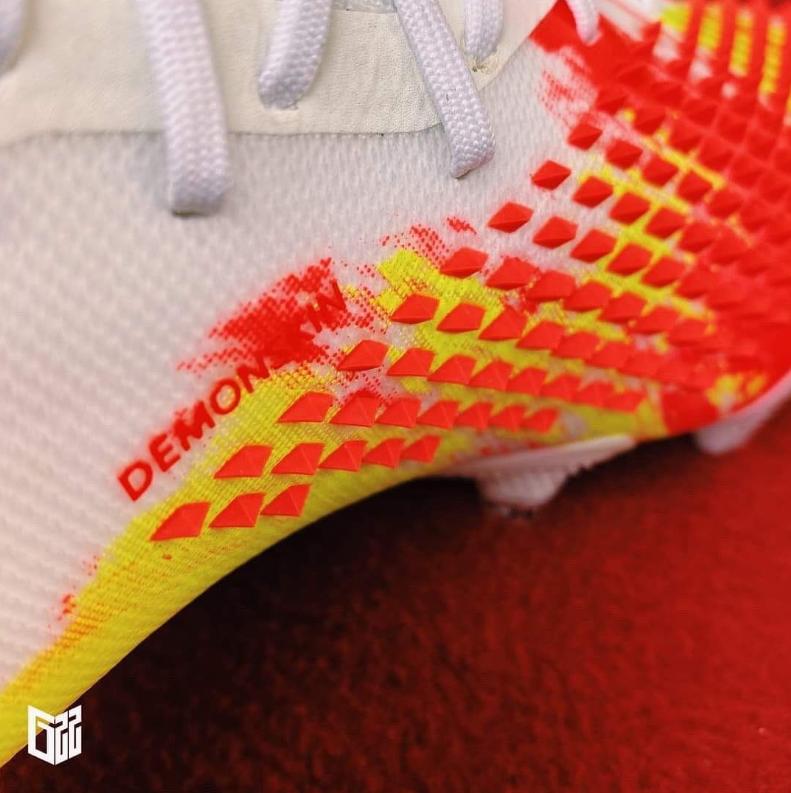 Giày đá bóng Adidas Predator Euro 2020