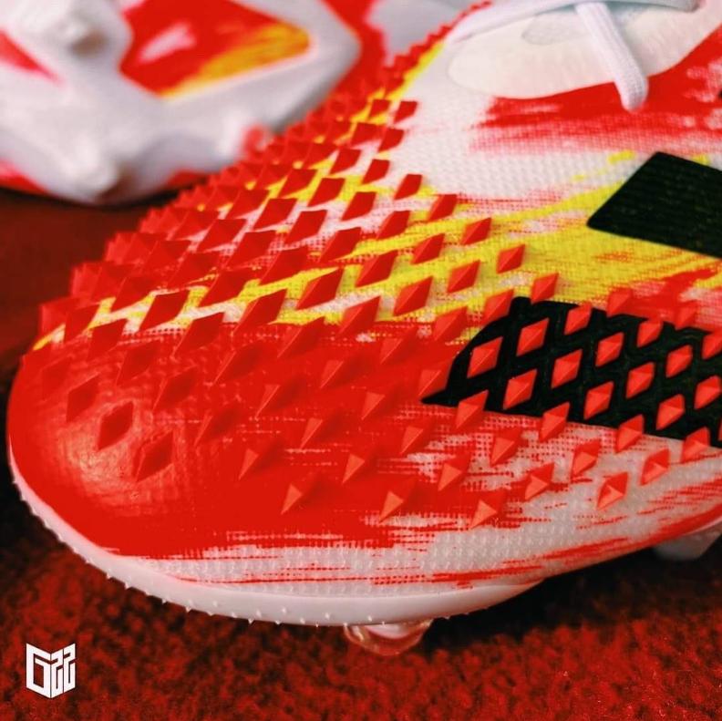 Giày đá bóng Adidas Predator Euro 2020