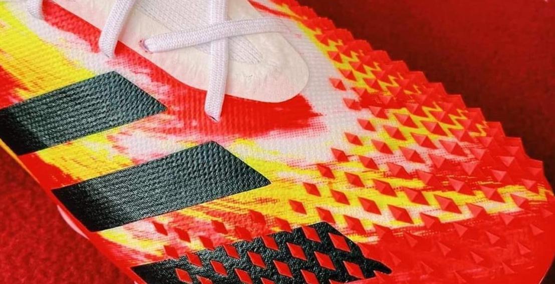 Giày đá bóng Adidas Predator Euro 2020