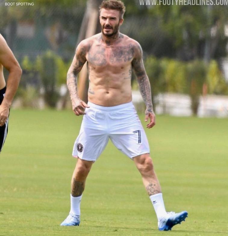 Beckham đi giày Adidas Nemeziz 