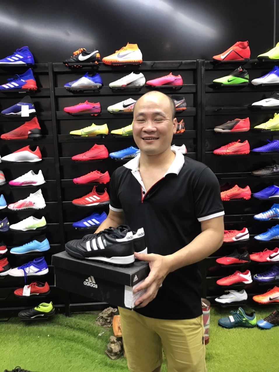 Adidas Copa Mundial phù hợp chân bè ngang
