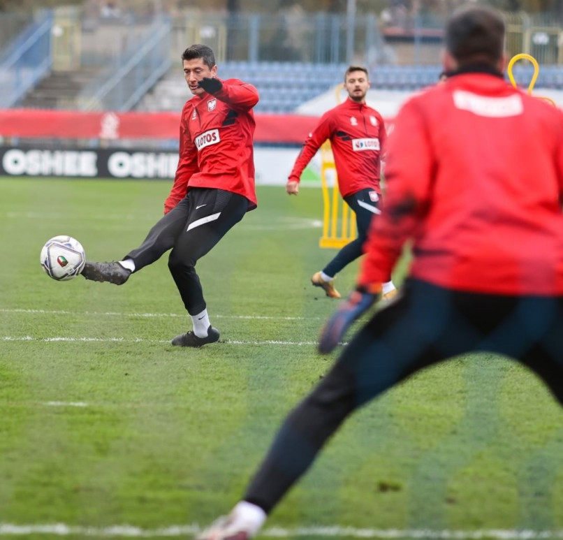 Lewandowski đi giày Puma Future Z 2021 !