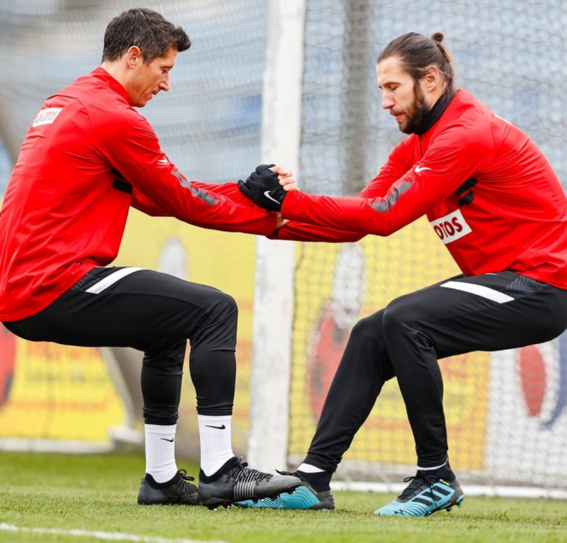 Lewandowski đi giày Puma Future Z 2021 !