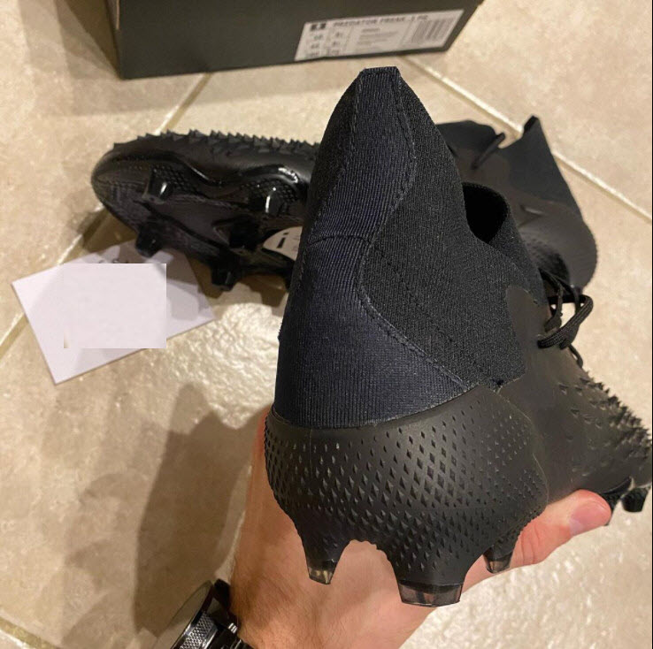 mẫu thử nghiệm giày Adidas Predator Freak 2021