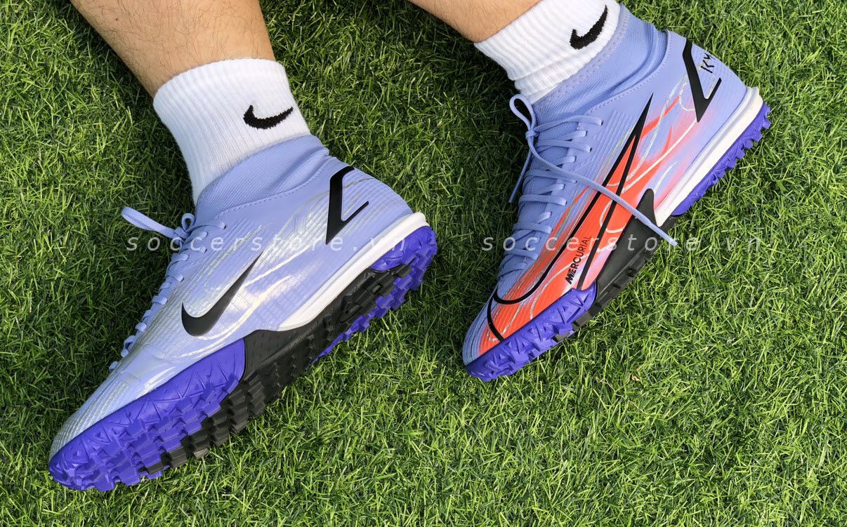 Nike Mercurial Superfly 8 Academy TF Mbappe Flames- Light Thistle/ Metallic Silver DB2868-506