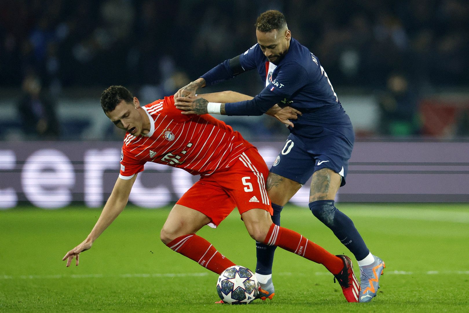 Bóng Adidas UEFA Champions League Pro Istanbul 23 UCL OMB – HU1576