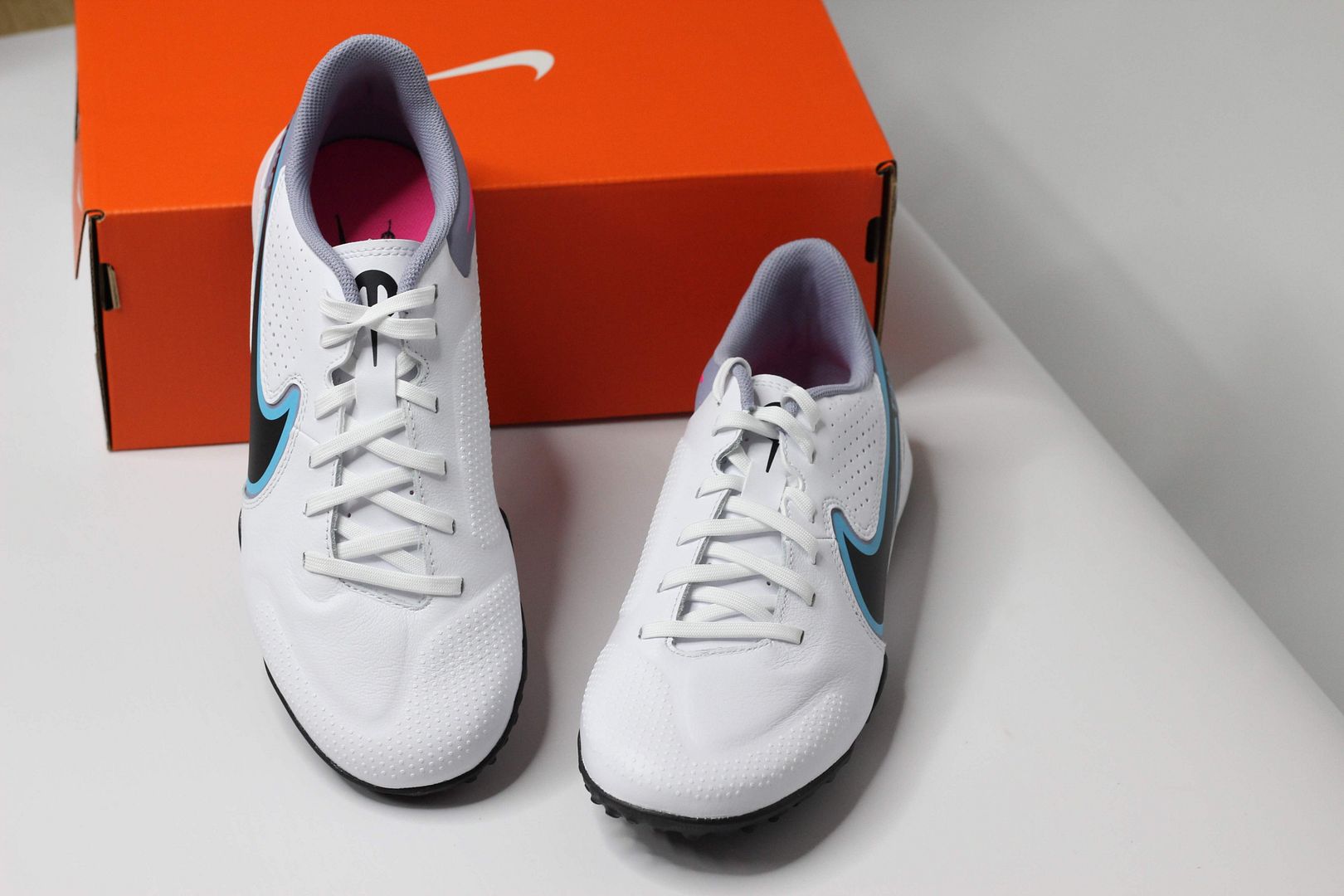 Nike Tiempo Legend 9 Academy TF Blast pack màu trắng xanh - DA1191-146