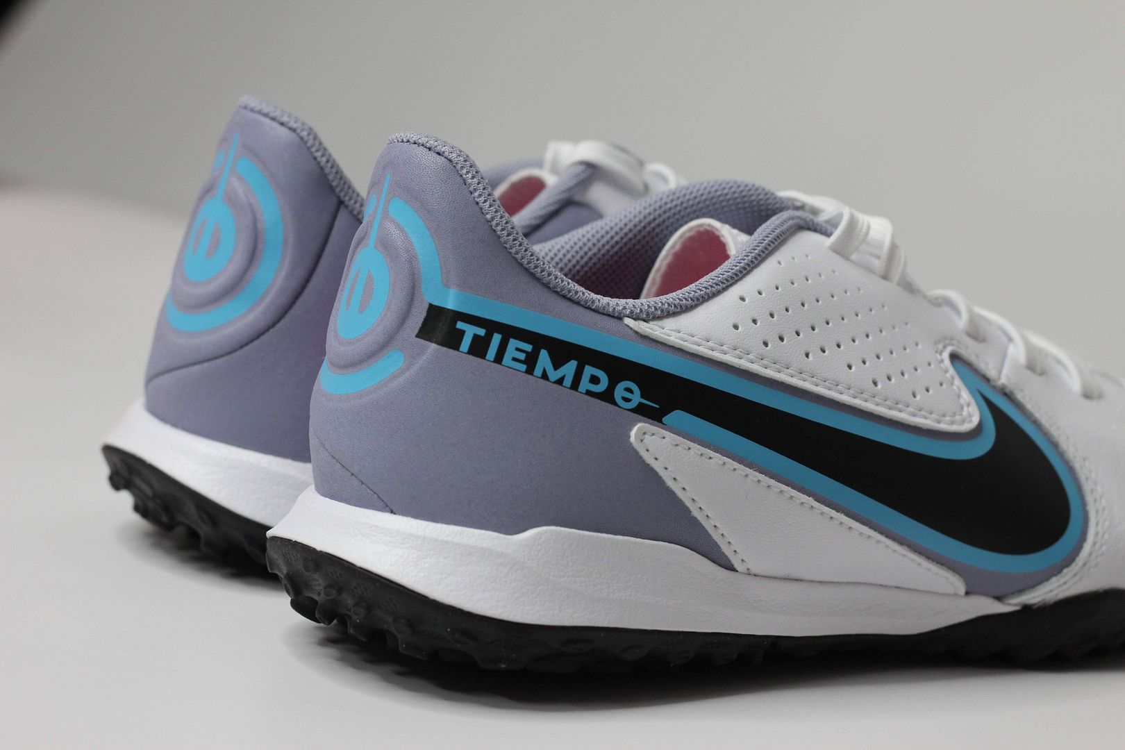 Nike Tiempo Legend 9 Academy TF Blast pack màu trắng xanh - DA1191-146