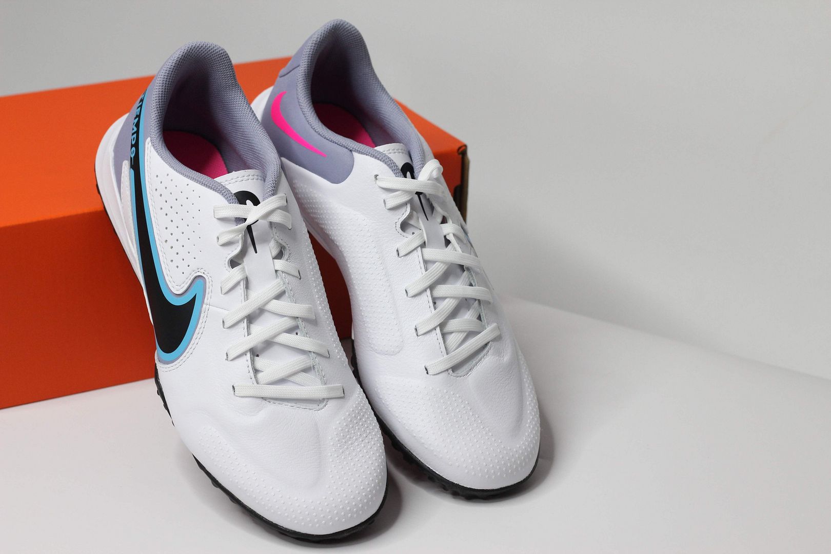 Nike Tiempo Legend 9 Academy TF Blast pack màu trắng xanh - DA1191-146