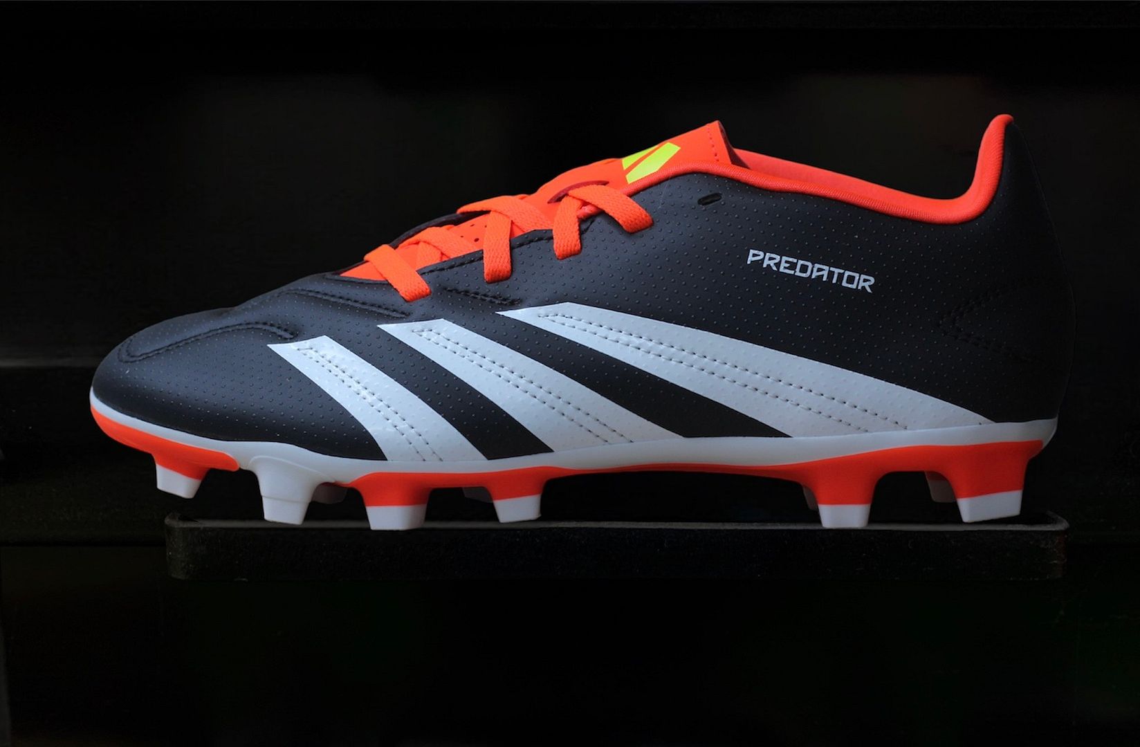 Adidas Predator Club FxG- Solar Energy pack màu đỏ - trắng- đen ( MG ) IG7760