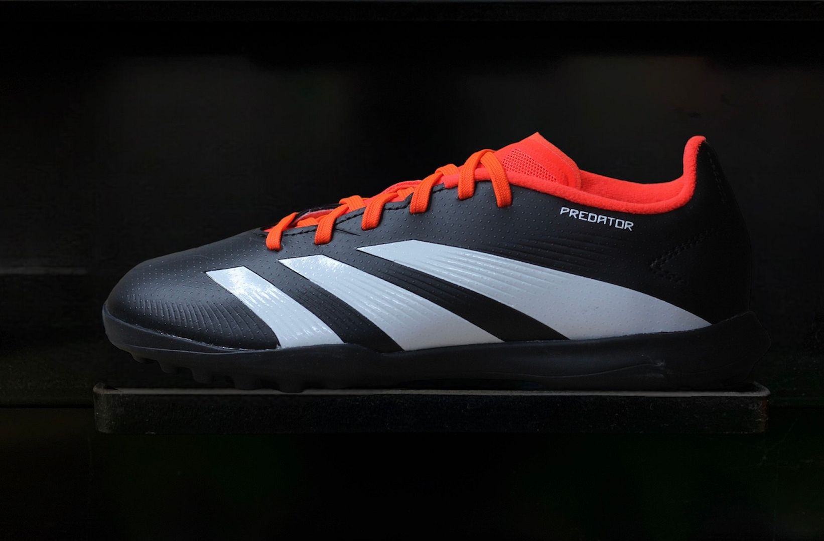 Adidas Predator League TF Jr- màu đen trắng IG5442