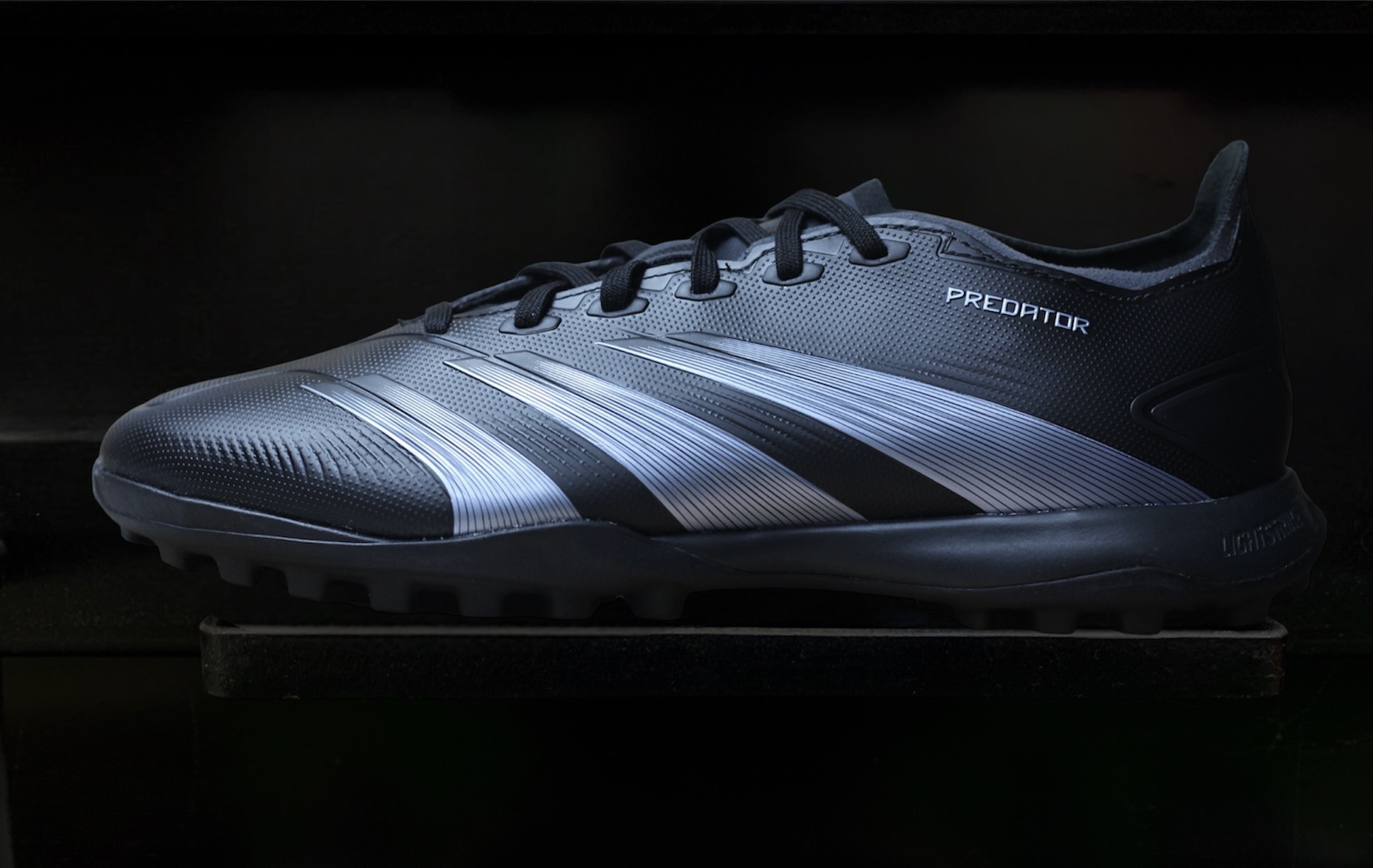 Adidas Predator League L TF màu carbon IE2614