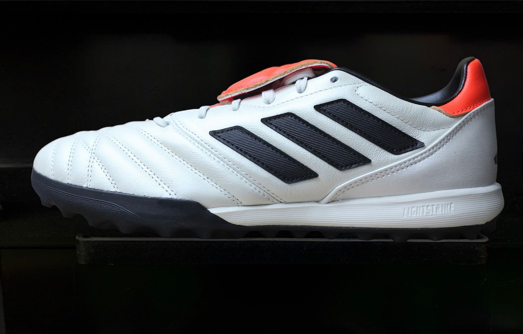 Adidas Copa Gloro TF màu trắng kem IE7541