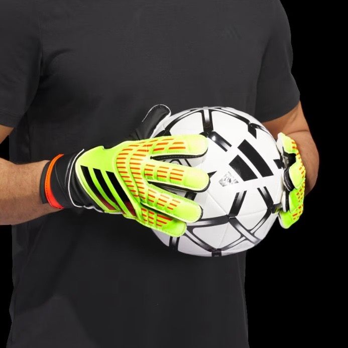 Adidas Predator Training màu vàng chuối GK Gloves IQ4026