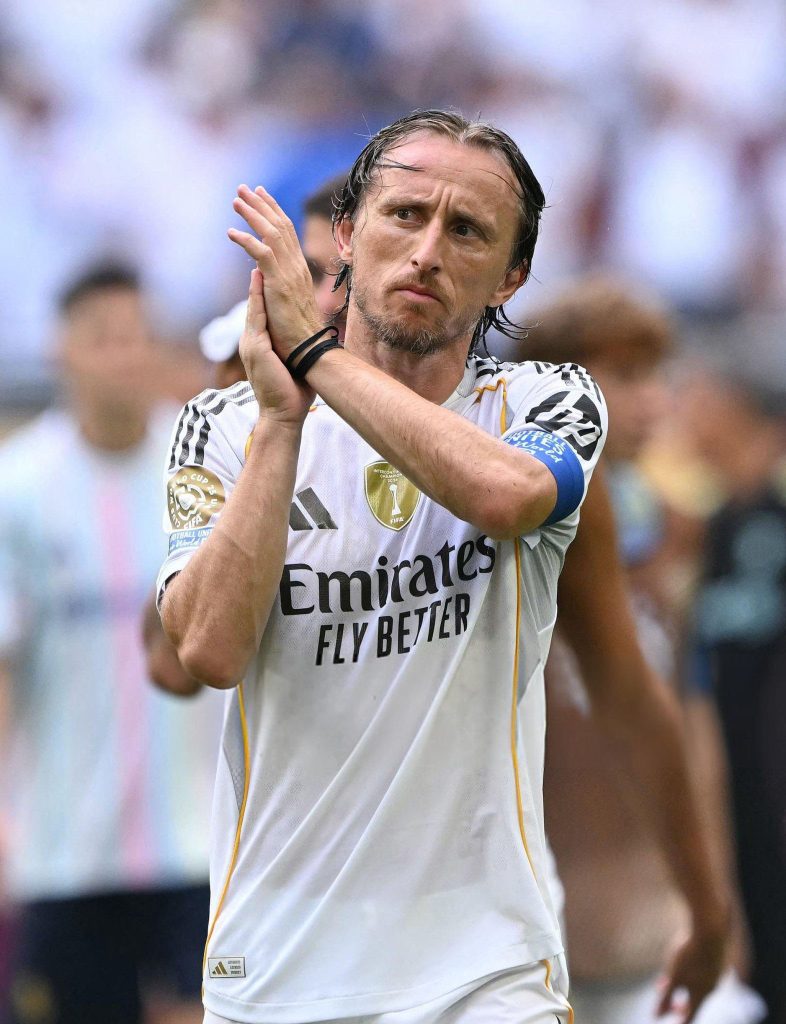 Luka Modric sẽ sớm rời Real, kết thúc một hành trình huyền thoại