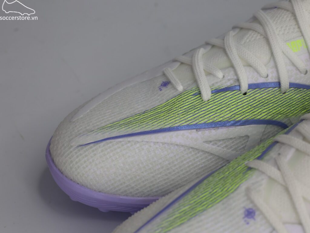 Kelme Flash 6.0.4 TF màu trắng / tím 8621ZX1406-118