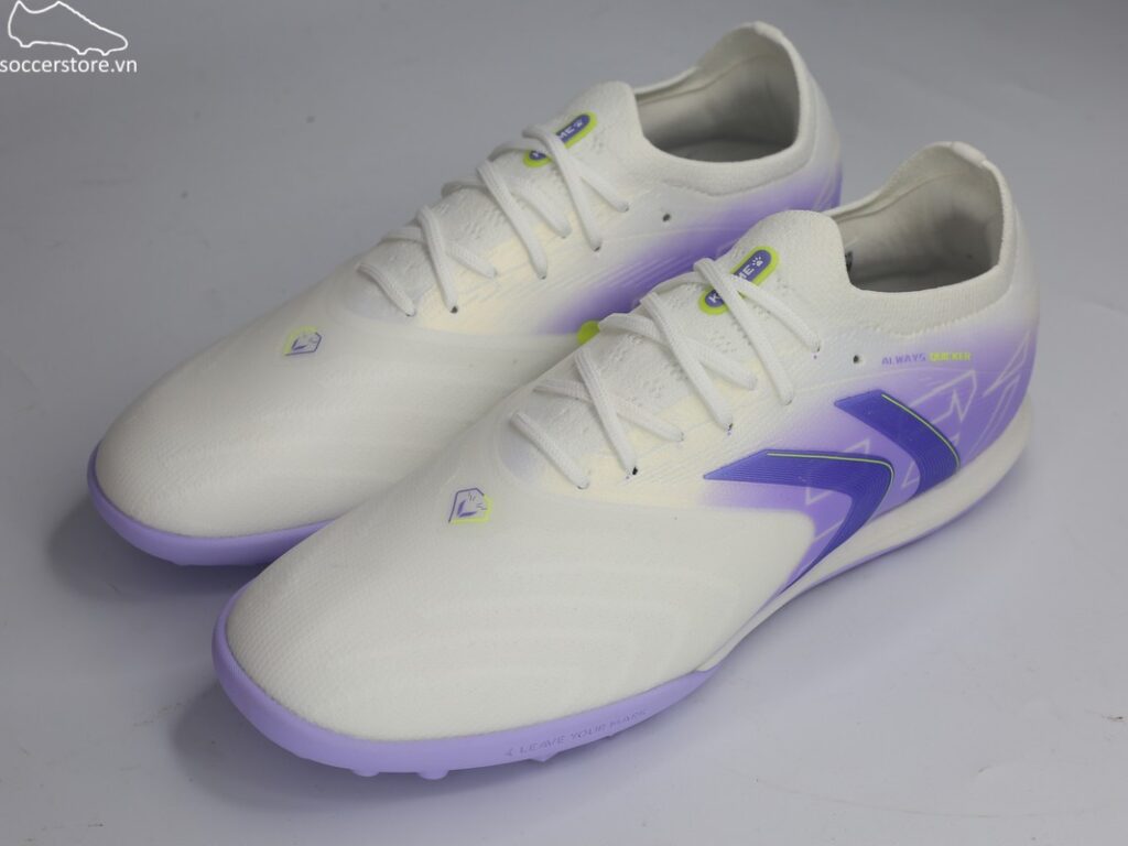Kelme Flash 6.0.4 TF màu trắng / tím 8621ZX1406-118