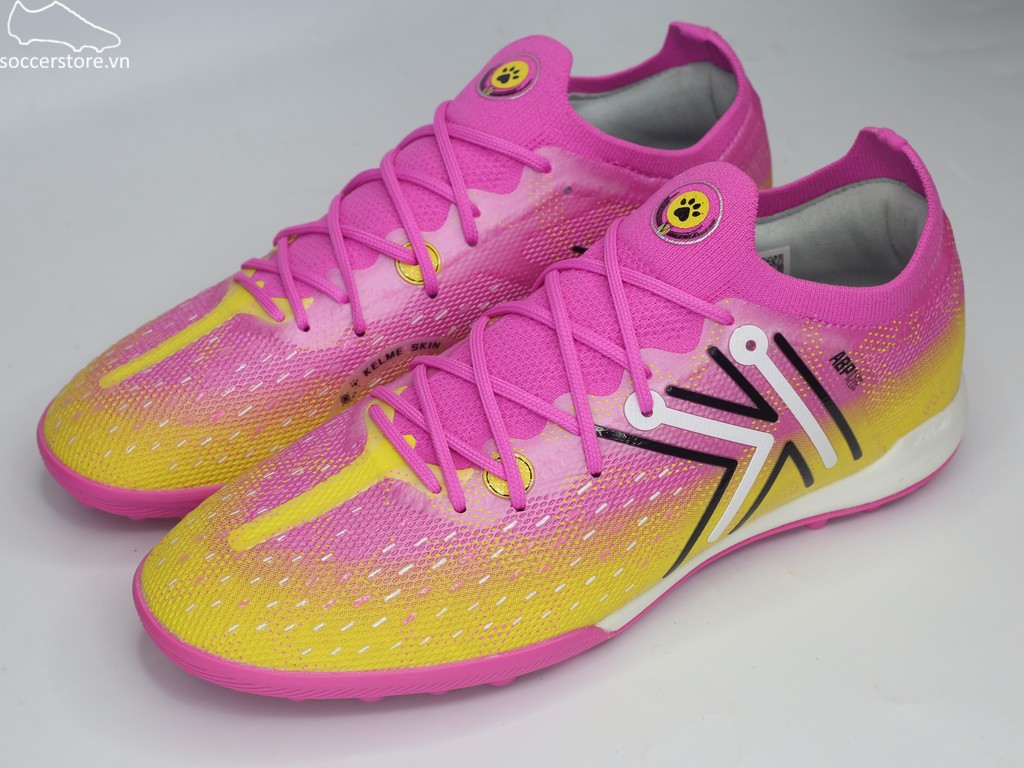 Kelme Flash 5.0 TF hồng phấn 9521ZX1324-619