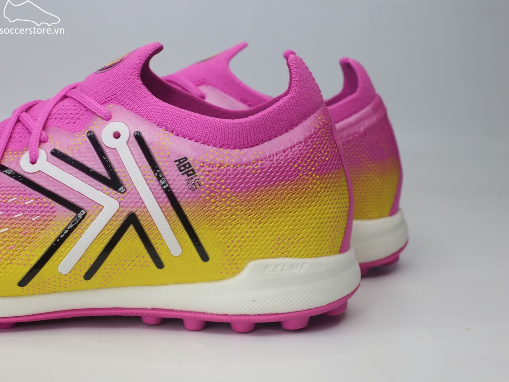 Kelme Flash 5.0 TF hồng phấn 9521ZX1324-619