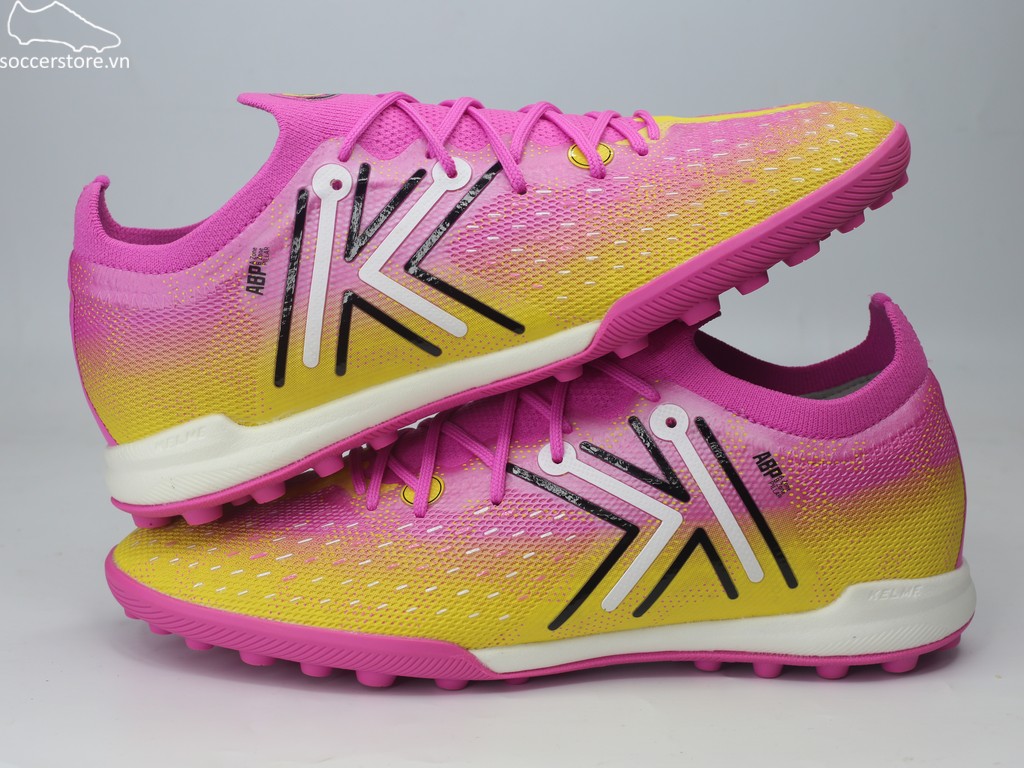 Kelme Flash 5.0 TF hồng phấn 9521ZX1324-619