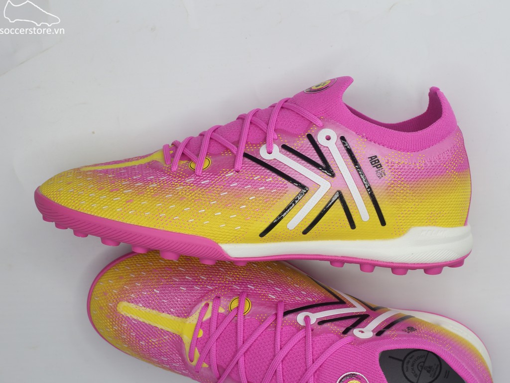 Kelme Flash 5.0 TF hồng phấn 9521ZX1324-619