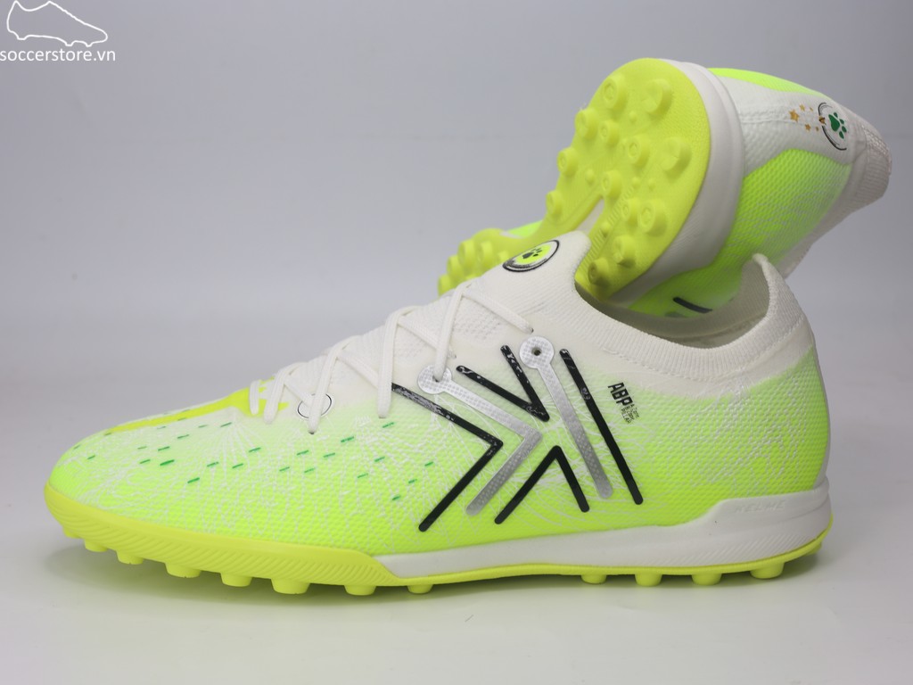 Kelme Flash 5.0 TF màu trắng / green 9521ZX1324-105