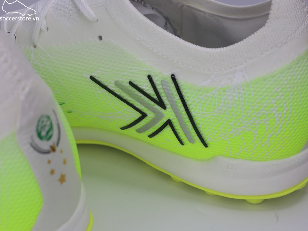 Kelme Flash 5.0 TF màu trắng / green 9521ZX1324-105