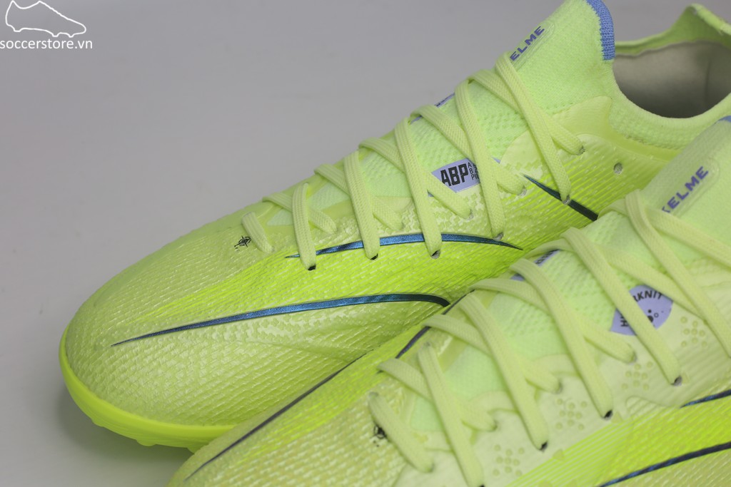 Kelme Flash 6.0.4 TF Light Green 8621ZX1406-305